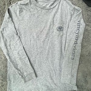 Vineyard Vines boys long sleeve football shirt size M 12-14